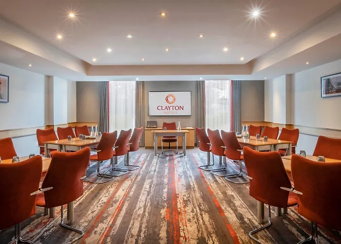 Closest Hotels to Manchester Airport